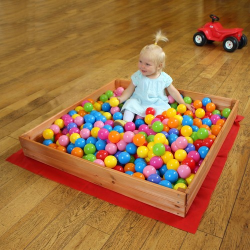 Kids wooden sand pit 90x90cm - wooden,